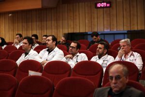 سمپوزیوم یک روزه کاردیورنال در مرکز قلب و عروق شهید رجایی: عکس شماره 6 / 12